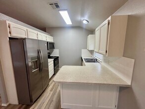 916 Brandywine Ln in Norman, OK - Building Photo - Building Photo