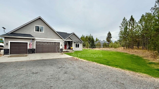 property at 1519 Delano Rd