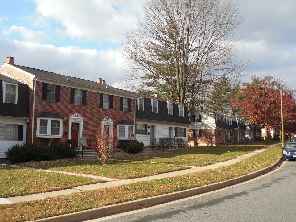 Gardenvillage Apartments & Townhouses in Baltimore, MD - Foto de edificio