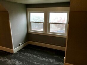 1817 W 8th Ave, Unit 2 in Spokane, WA - Foto de edificio - Building Photo