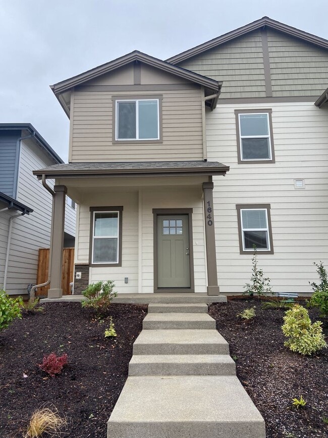 property at 1640 SE Barberry Ave