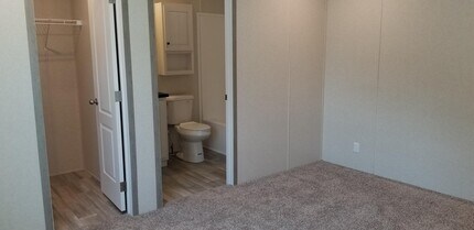 31 Mockingbird Hill Dr in Orion Township, MI - Building Photo - Building Photo