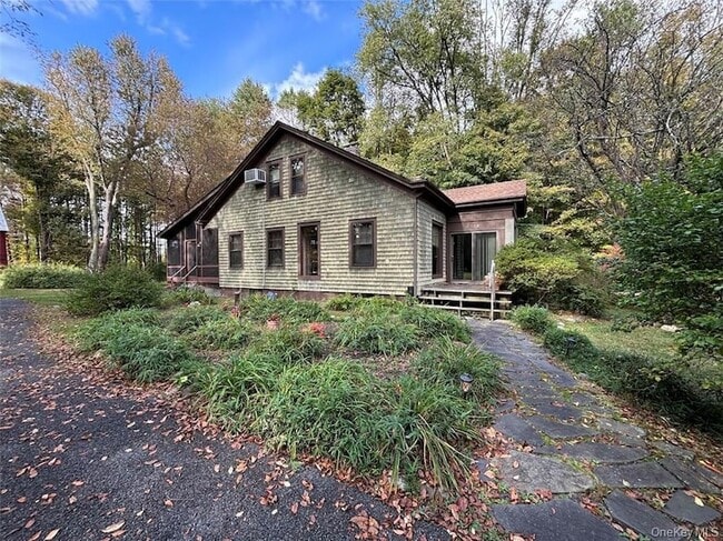 property at 123 Plains Rd