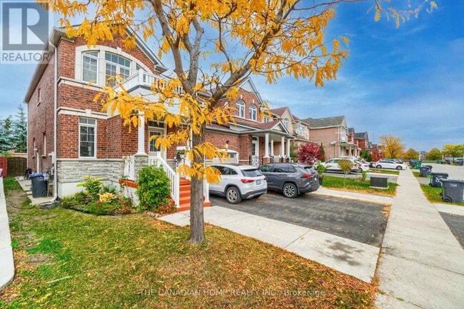 92 Maddybeth Crescent in Brampton, ON - Building Photo - Building Photo