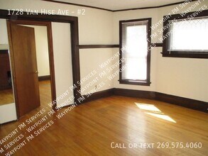 1728 Van Hise Ave in Madison, WI - Building Photo - Building Photo