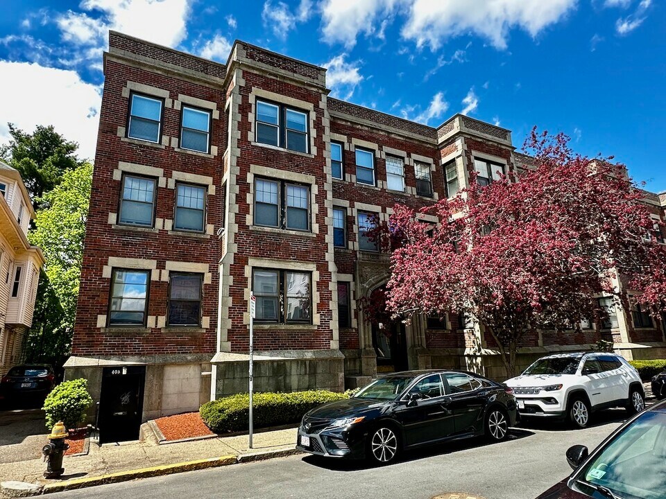 40 Chester St, Unit 3 in Boston, MA - Foto de edificio