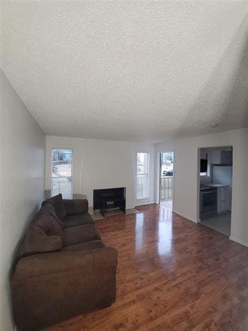 6050 Melody Ln in Dallas, TX - Building Photo - Building Photo