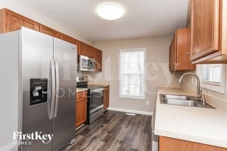 60 Cyra Ct in Fuquay Varina, NC - Building Photo - Building Photo