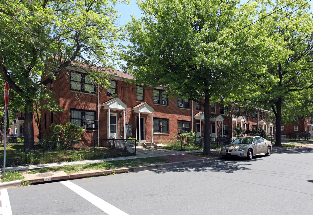 Ashford Manor in Washington, DC - Building Photo