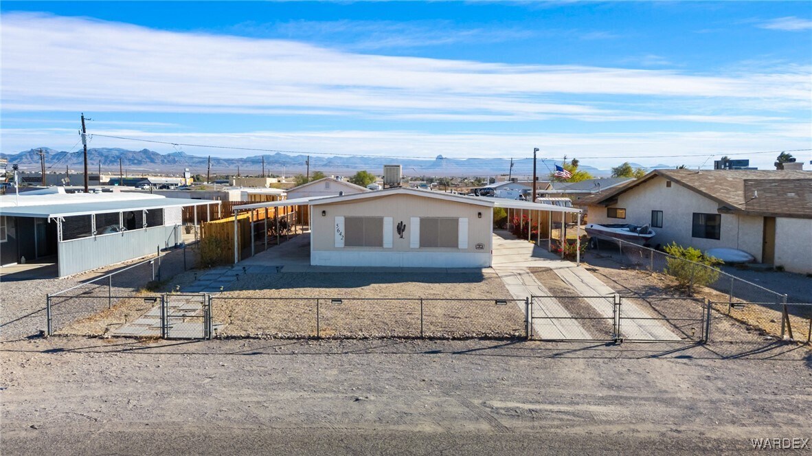 5642 Rocky Rd in Bullhead City, AZ - Building Photo