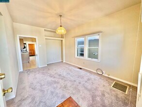 821 Virginia St in Vallejo, CA - Building Photo - Building Photo