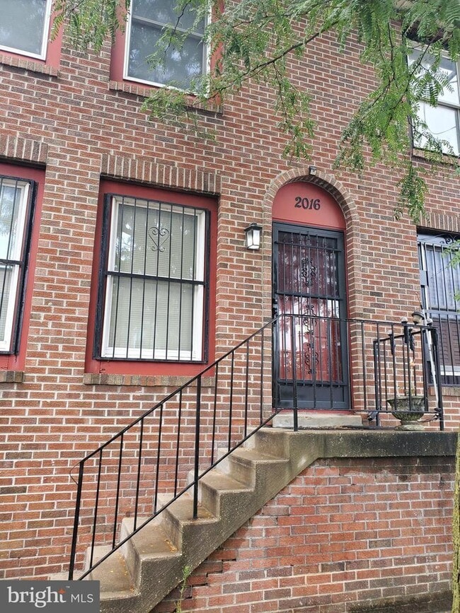 property at 2016 Brunt St