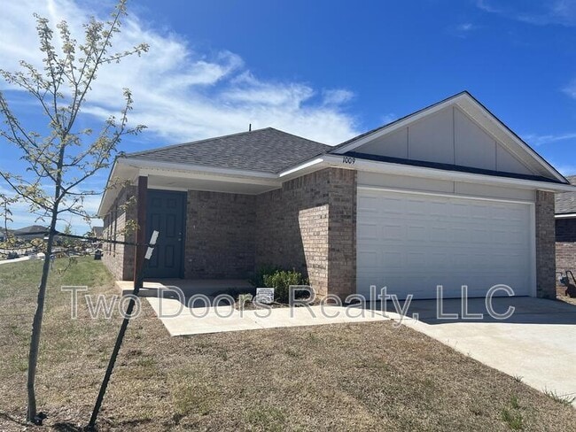 property at 1009 Ichabod Cir