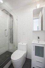 19 Eldridge St in New York, NY - Foto de edificio - Building Photo