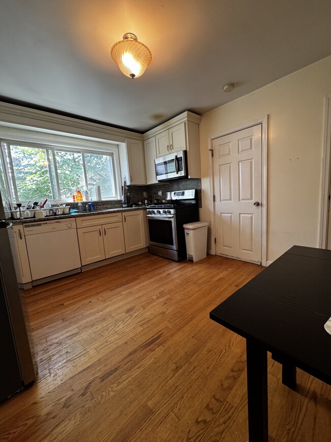 370 Prospect St, Unit 2