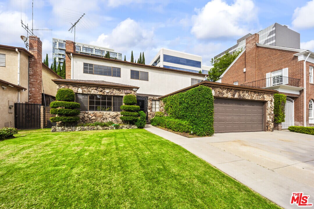 6237 Warner Dr in Los Angeles, CA - Building Photo