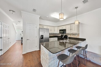 7207 Quail Hollow Dr in Panama City, FL - Building Photo - Building Photo