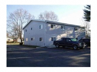 1042 8th St in Reedsburg, WI - Building Photo - Building Photo