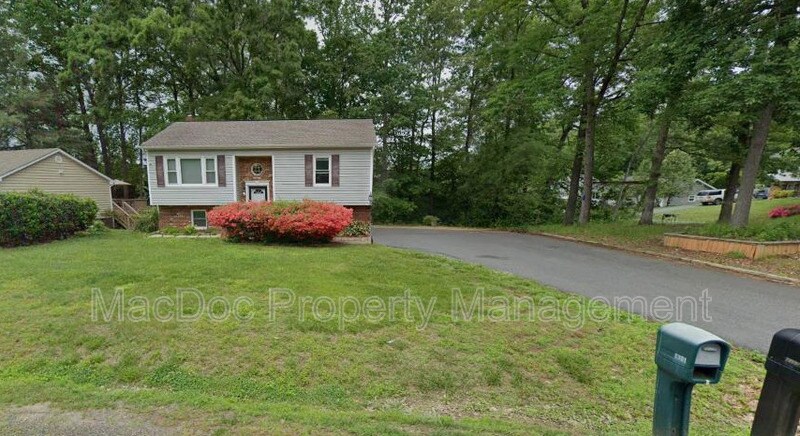 7301 Drew Ln in Fredericksburg, VA - Building Photo