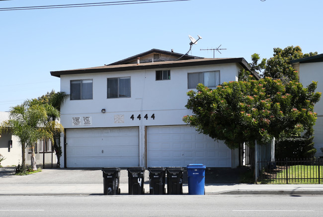 4444 S Centinela Ave in Los Angeles, CA - Building Photo - Building Photo