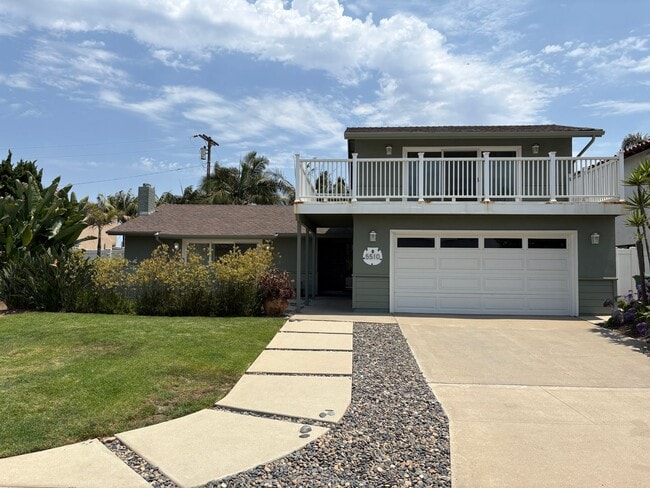 property at 5510 Los Robles Dr