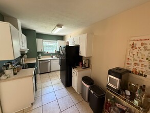 2117 Old Bainbridge Rd in Tallahassee, FL - Building Photo - Building Photo