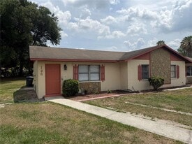 136 Shannon Dr in Lakeland, FL - Building Photo