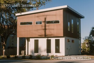 3300 Lewis Speedway in St. Augustine, FL - Building Photo