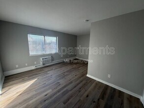 5146 Carthage Ave in Cincinnati, OH - Foto de edificio - Building Photo