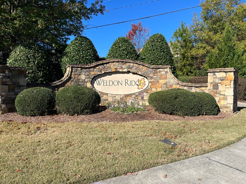 504 Crooked Pine Dr in Cary, NC - Building Photo