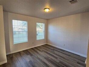 7112 Kickapoo Dr in Fort Worth, TX - Building Photo - Building Photo