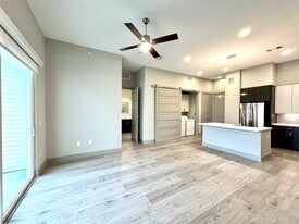 401 W 25th St in Houston, TX - Building Photo