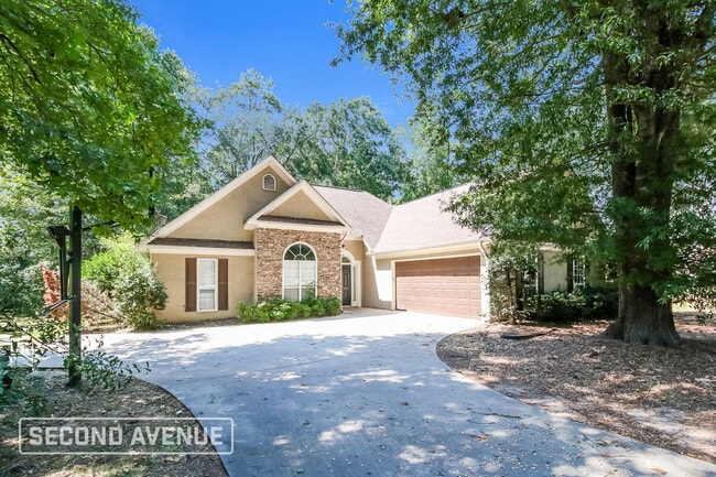 property at 125 Magnolia Walk