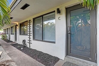 754 NE 40th St in Oakland Park, FL - Building Photo - Building Photo