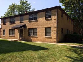 3829 N Humboldt in Milwaukee, WI - Foto de edificio - Building Photo