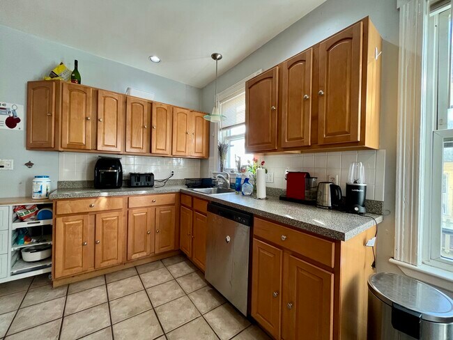 83 Wensley St, Unit 3 in Boston, MA - Building Photo - Building Photo