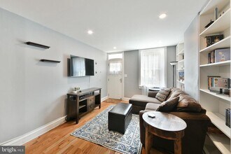 3120 Almond St in Philadelphia, PA - Building Photo - Building Photo