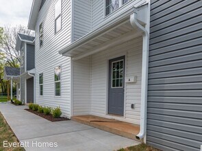 719 S Main Ave in Springfield, MO - Building Photo - Building Photo