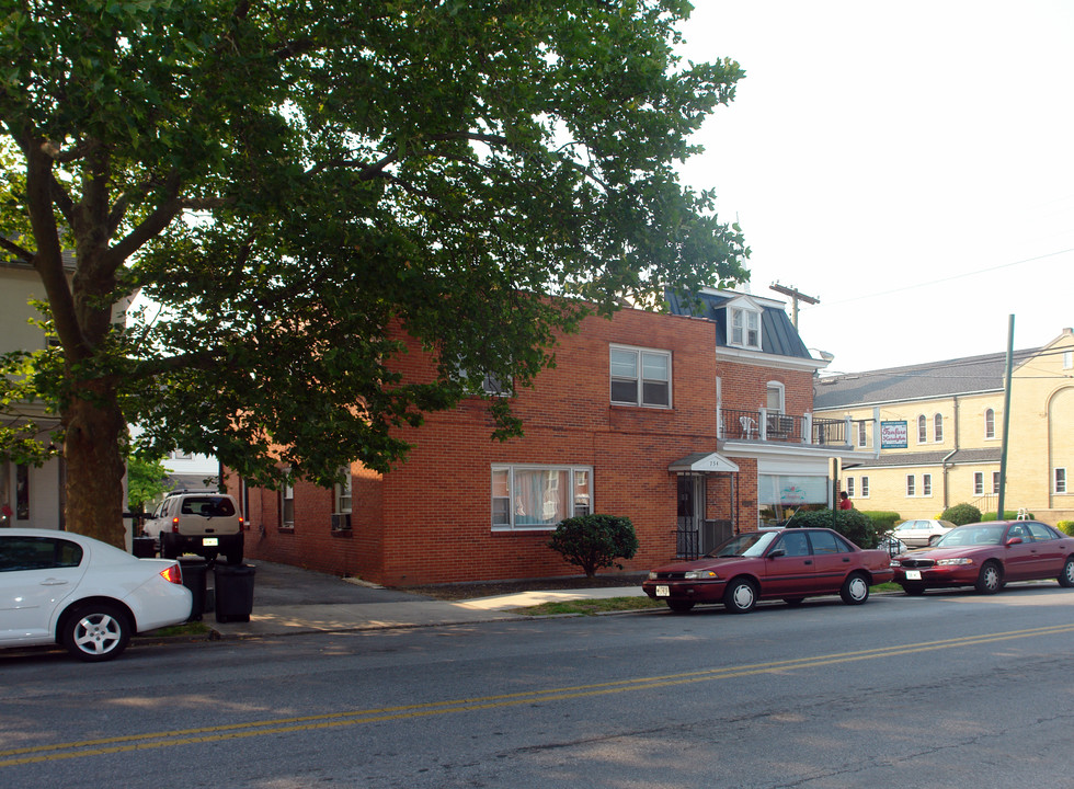 754-756 Summit Ave in Hagerstown, MD - Building Photo