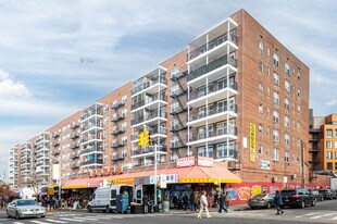 Park Regent Condominium in Flushing, NY - Building Photo