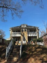 520 Grandin Rd in Charlotte, NC - Building Photo