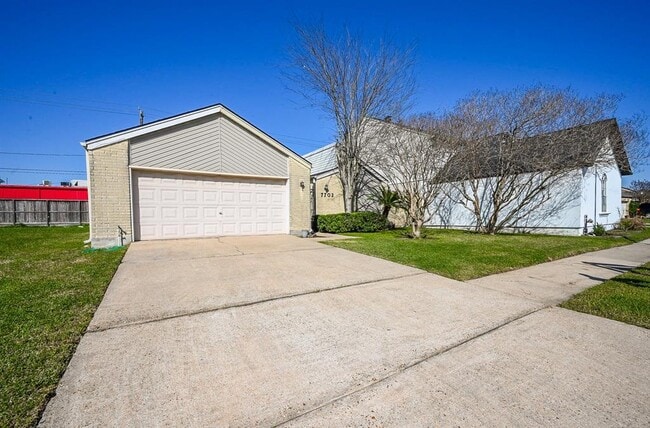 property at 7702 Quail Meadow Dr