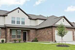 12327 Dona Lane in Houston, TX - Building Photo