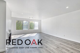 3281 Sawtelle Blvd in Los Angeles, CA - Building Photo - Building Photo