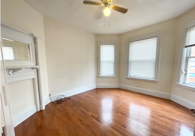 49 Crescent Ave, Unit 2 in Boston, MA - Building Photo - Building Photo