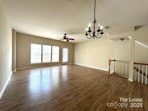 15683 King Louis Ct in Charlotte, NC - Building Photo - Building Photo