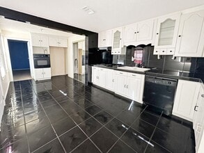 514 W Ave J in Lovington, NM - Building Photo - Building Photo