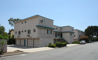 1206 S Alta Vista Ave in Monrovia, CA - Foto de edificio - Building Photo