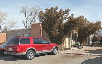 228-232 San Pablo St NE in Albuquerque, NM - Foto de edificio - Building Photo