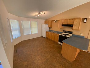 2313 Co Rd 203 in Durango, CO - Foto de edificio - Building Photo